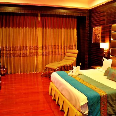 Manasarovar - The Fern Hyderabad Exterior foto