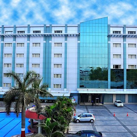 Manasarovar - The Fern Hyderabad Exterior foto